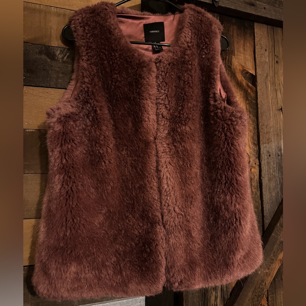 Forever 21 Teddy Faux Fur Vest – Plum Brown – Size Medium